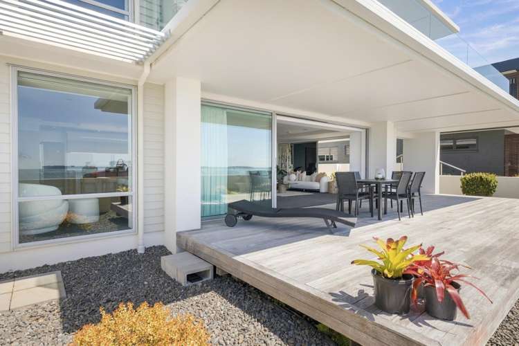 1/104 Harbour Drive Otumoetai_29