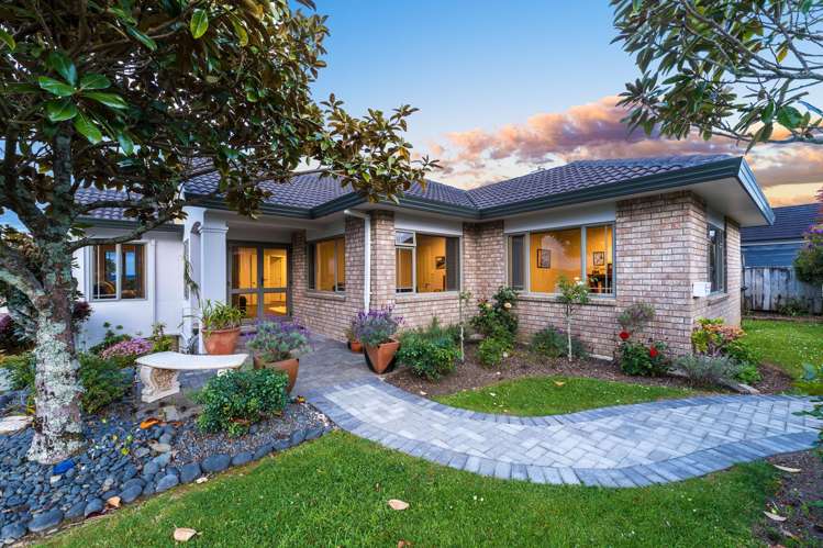 1 Sandhurst Rise Henderson Heights_23