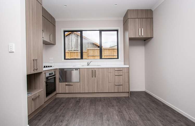 13/10 Charlemont Street 3295_4