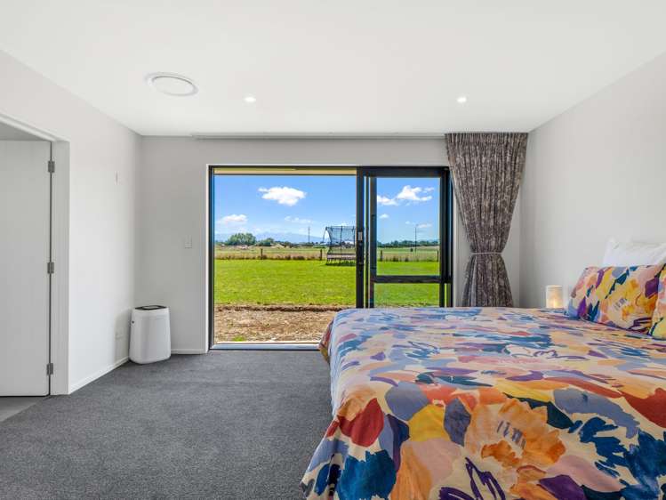 56 Summers Road Darfield_18