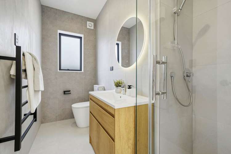 Lot 1-3/27 Greenvalley Rise Glenfield_17