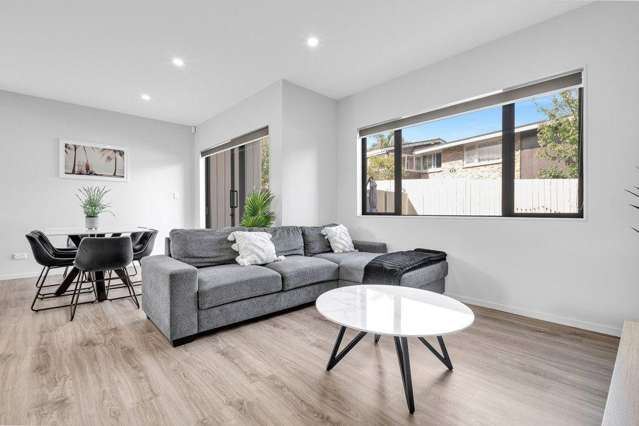 44 The Boulevard 10698_3