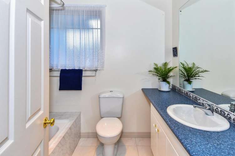 331 Hill Road The Gardens_12