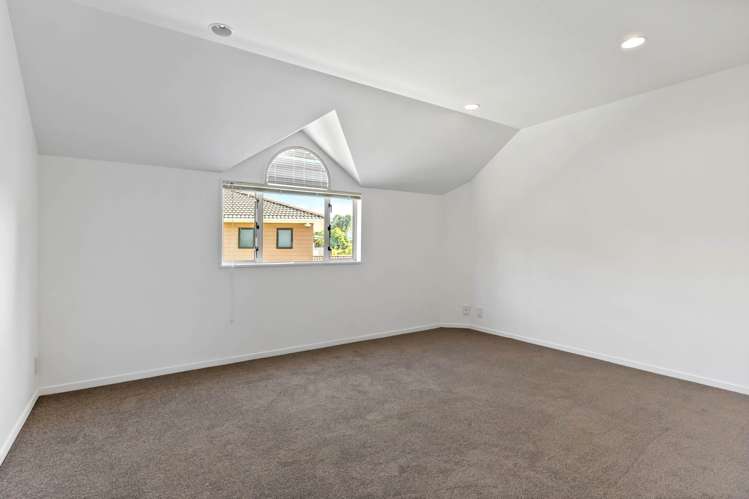 94 Grampian Road St Heliers_10