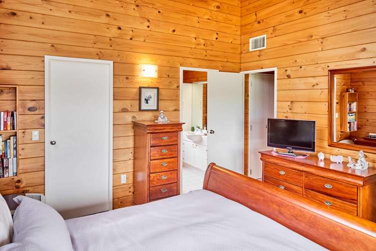 31 Motukaraka Point Pauatahanui_10