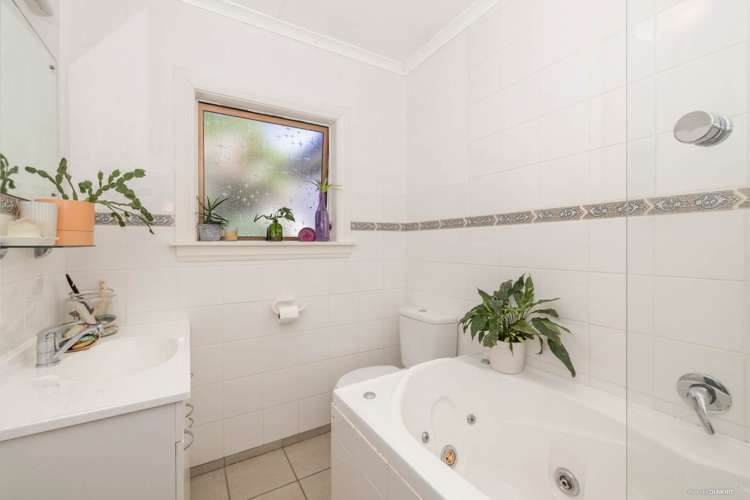 465 Clarks Beach Road Waiau Pa_10