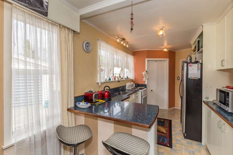 16 Mark Perreau Place Foxton_5