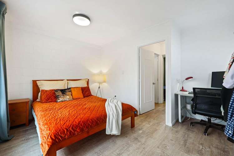 Flat 3/52 Fruitvale Road New Lynn_11