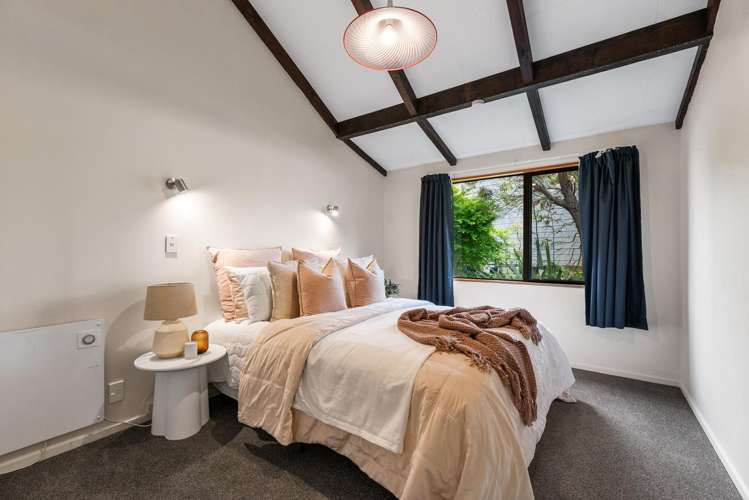 8 Sunny Bay Road Matua_6