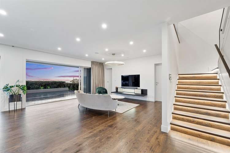 27 Bearing Parade Long Bay_17