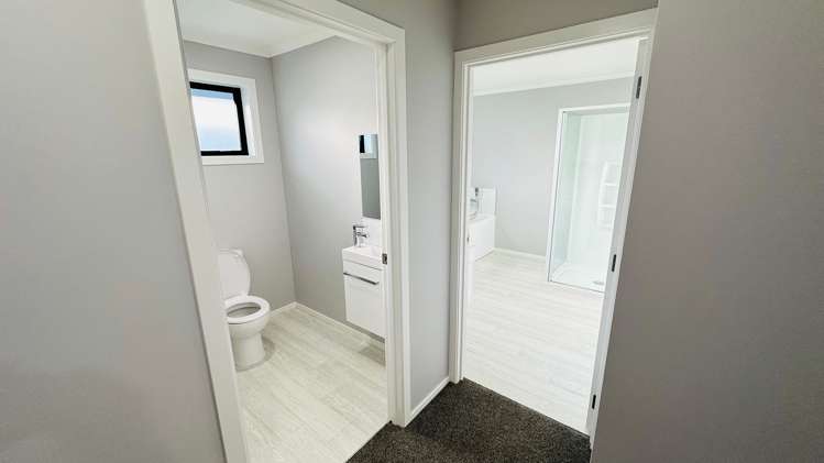 19 Dinneen Close Frimley_13