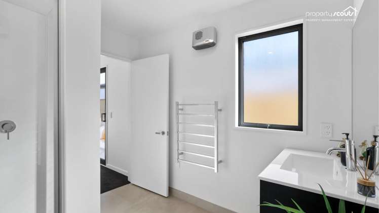 2 Tarata Way 11103_22