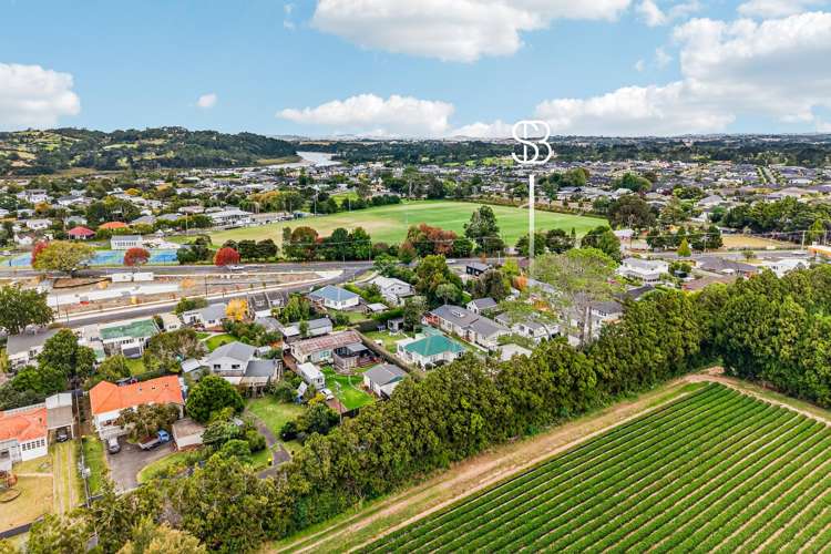 53 Cambridge Road Riverhead_23