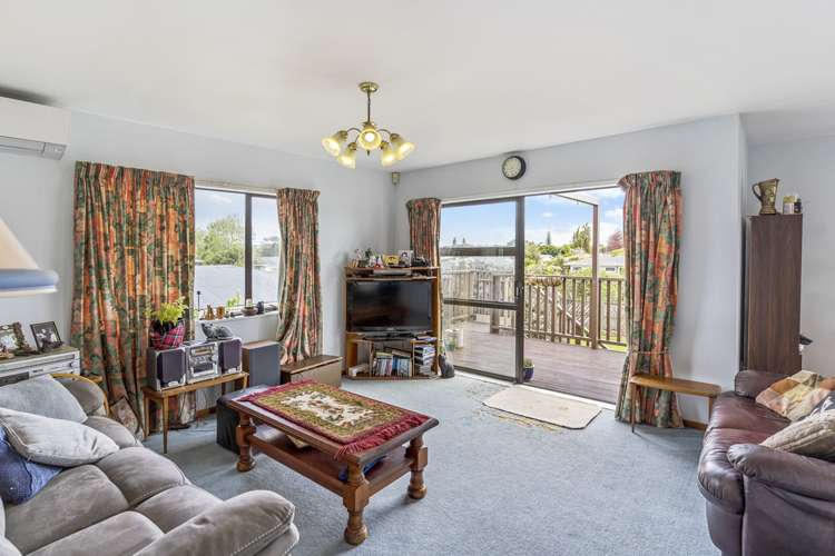 1/90 Gloria Avenue Te Atatu Peninsula_1