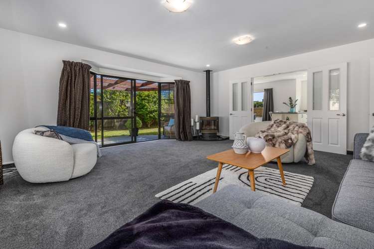 136 Guildford Drive Paraparaumu Beach_1