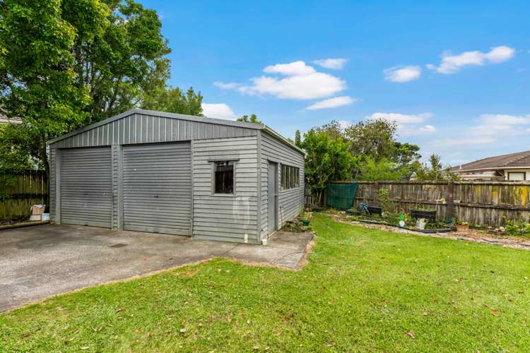 13 Pitcher Place Glen Eden_23