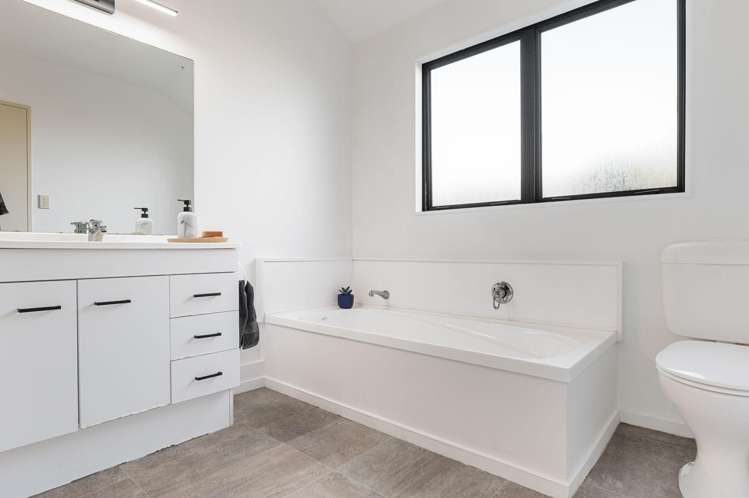 233 Te Rapa Road Beerescourt_14