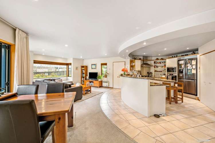 66 Manor Park Sunnyhills_3