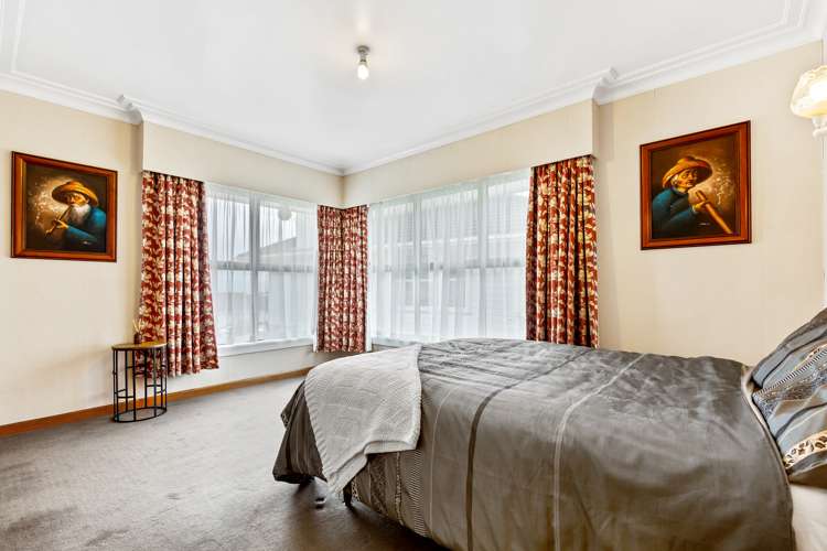 8 Sally Crescent Mount Roskill_15