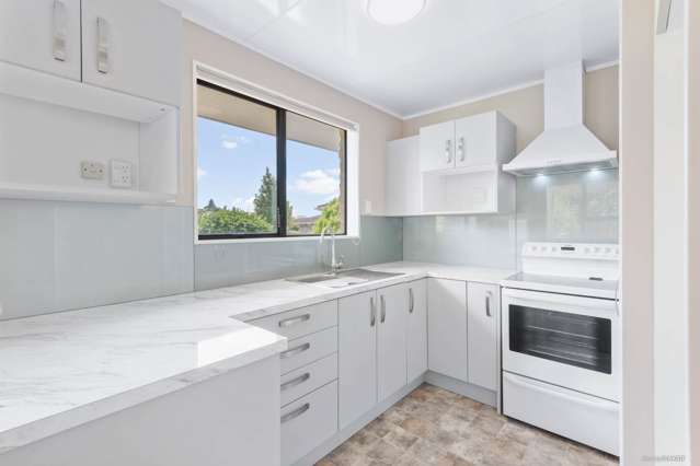 2/44 West Street Pukekohe_1