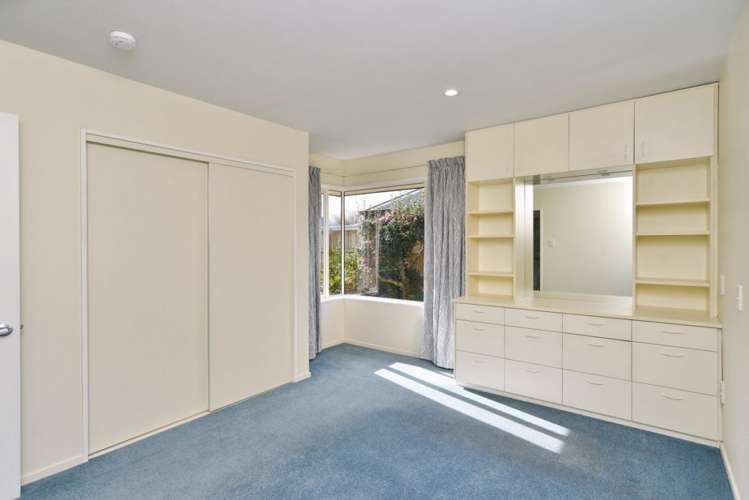 2c Hilton Drive Amberley_14