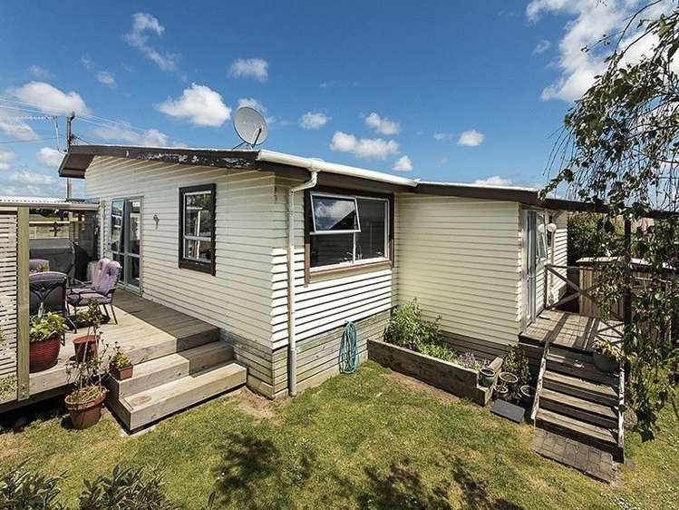 64 Wharf Road Clarks Beach_9