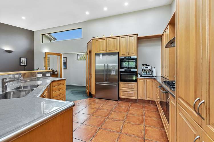 12 Gladys Scott Place Tawa_18