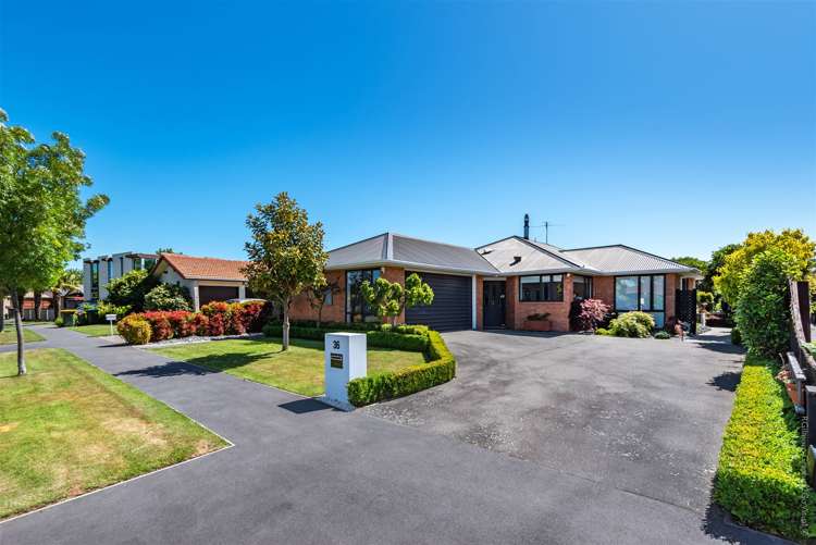 36 Millstream Drive Lincoln_23