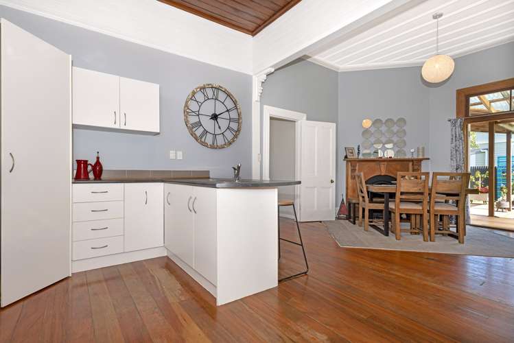 34 De Lautour Road Inner Kaiti_4