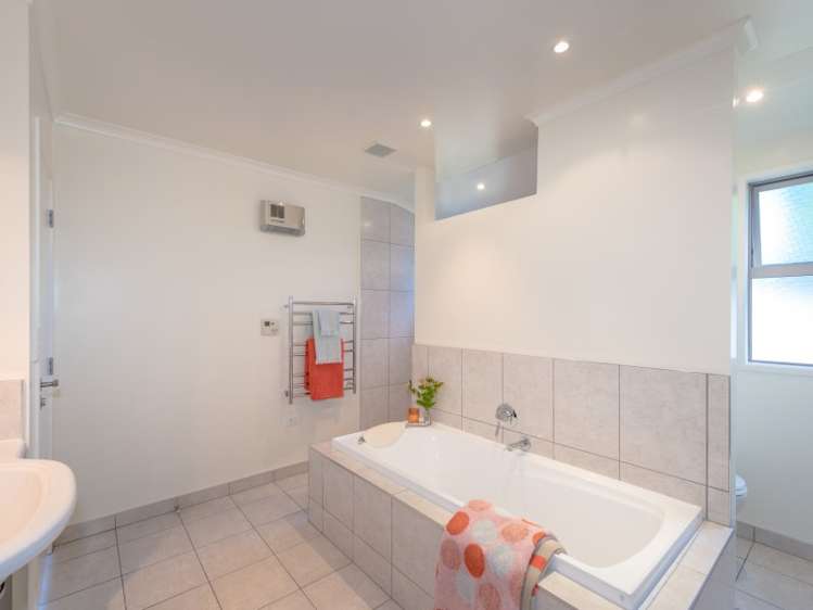 11 Langdale Court Huntington_18