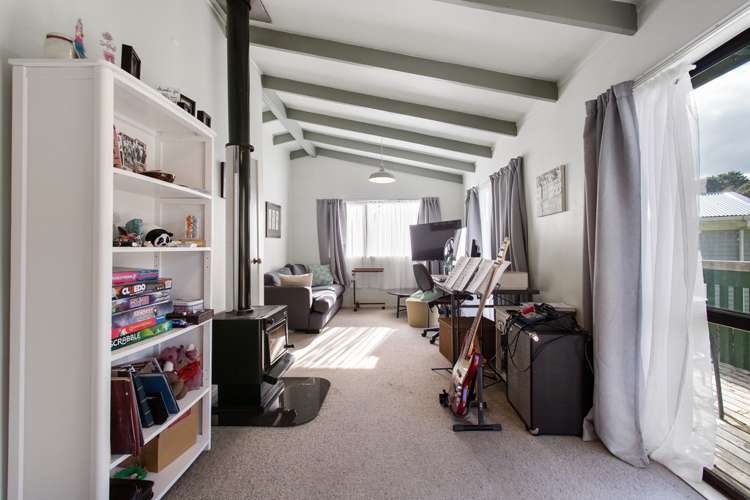 8 Wirihana Road Titirangi_13