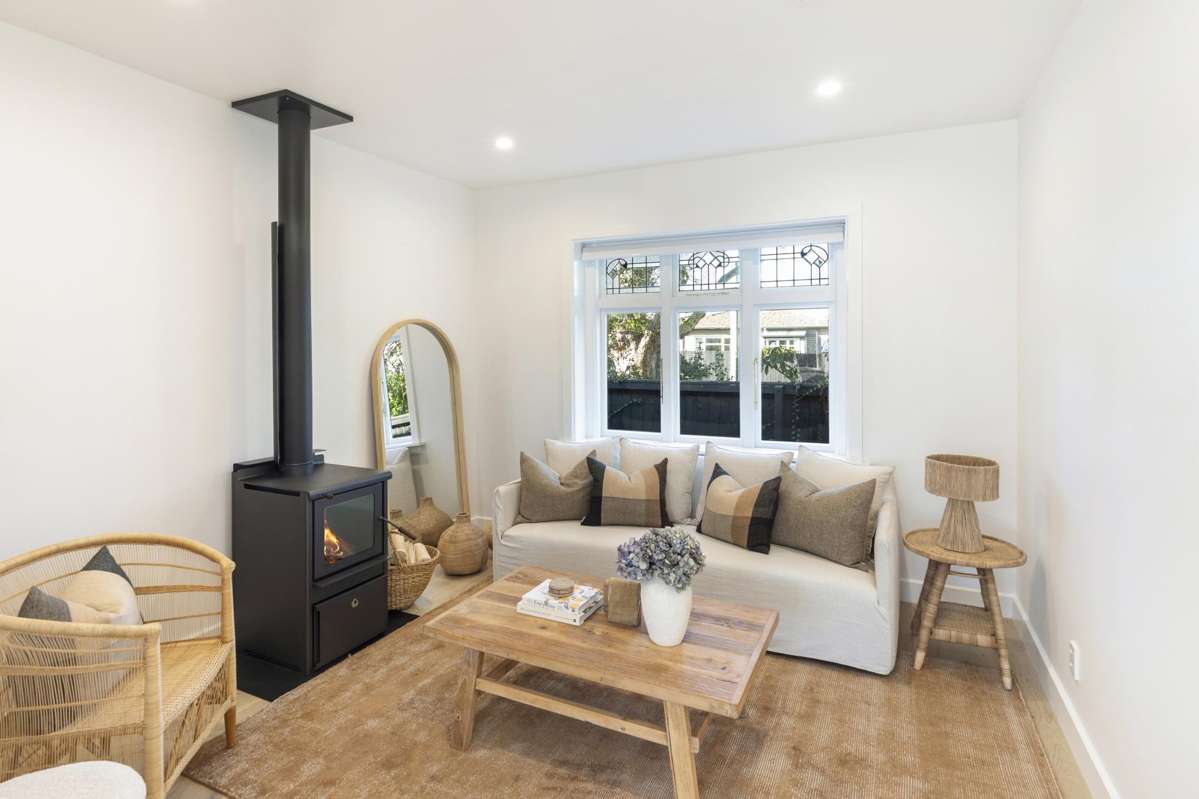 142 North Avon Road_5