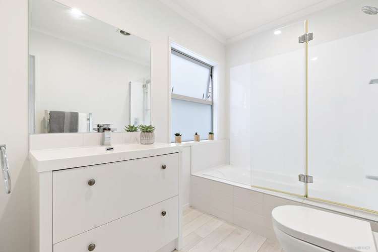 4 Karauria Lane Orewa_14