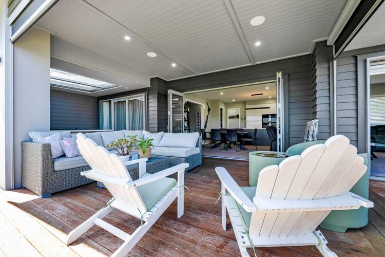 17 Honeyfield Drive Whalers Gate_10