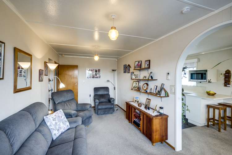 57 Lyttelton Crescent Tamatea_4