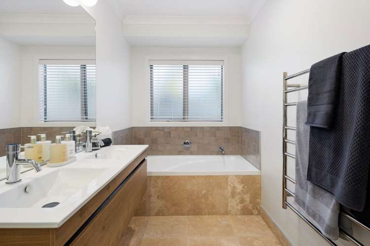 13 Margrain Close Huntington_20