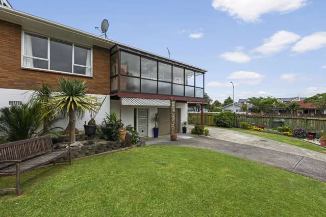 2/54 Luton Avenue Sunnyhills_1