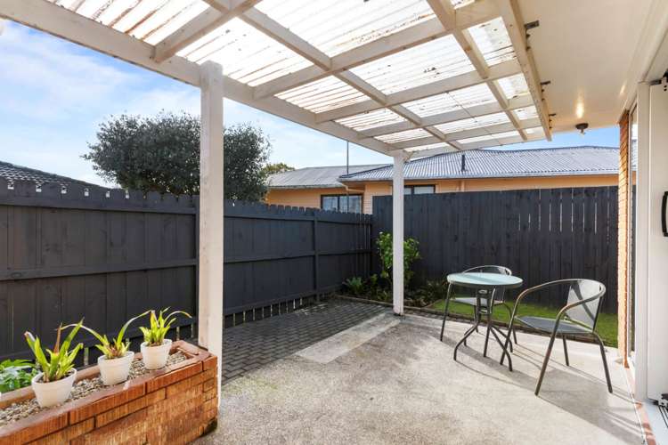 1/1 Levesque Street Birkdale_13