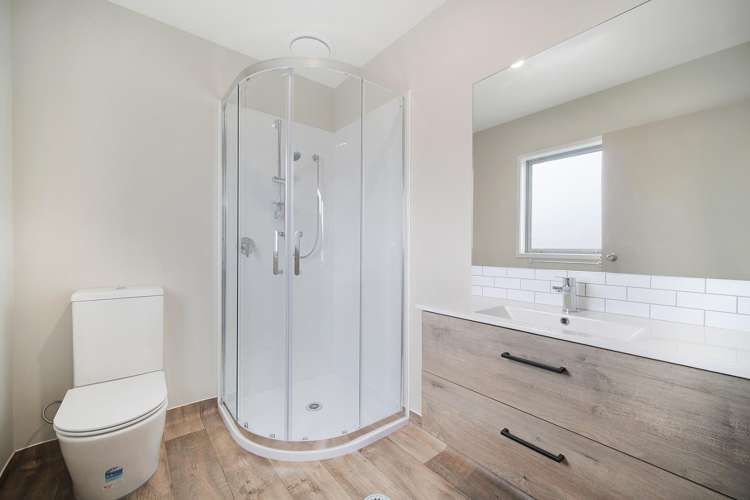 2/70 Clevedon Road Papakura_10