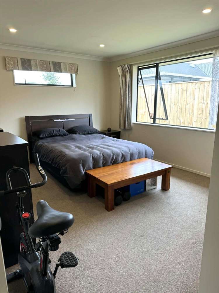 42 Peter Hall Drive Kelvin Grove_29