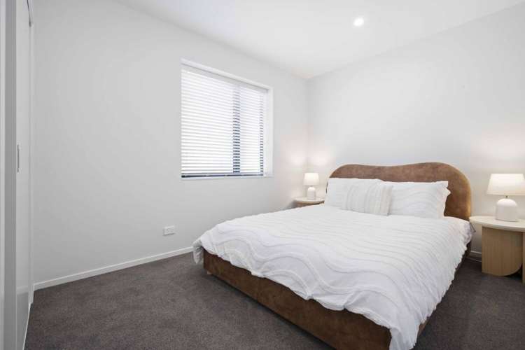 2-8 Alamein Terrace Mount Albert_17