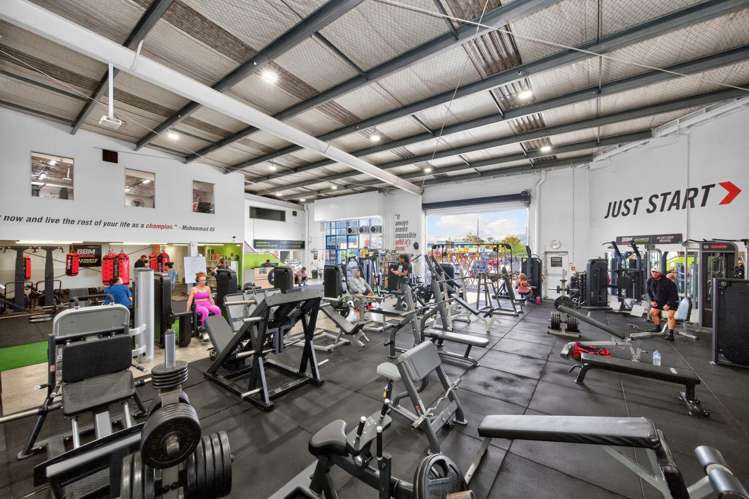 273C West Coast Road Glen Eden_11