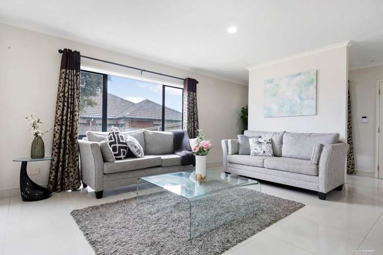 33 Newbliss Crescent East Tamaki Heights_1