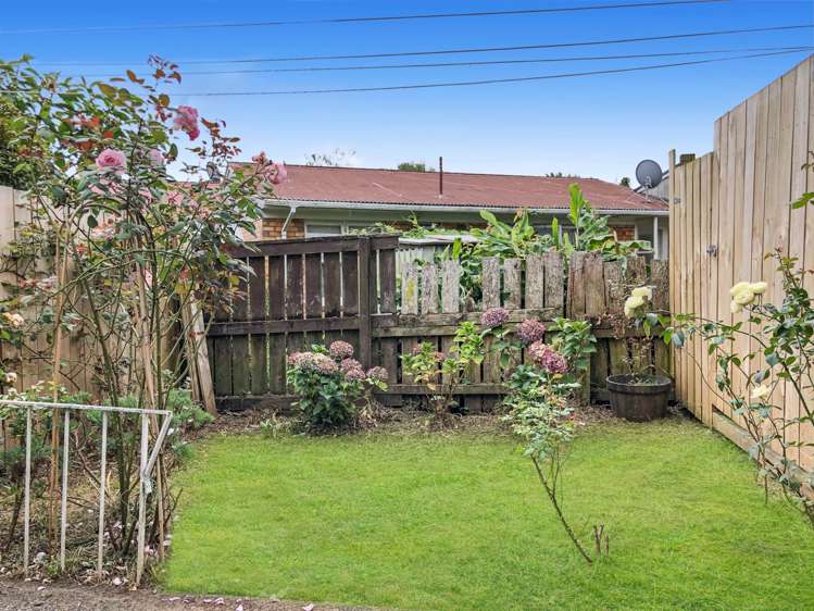 19 Fred Woodward Place Mt Roskill_6