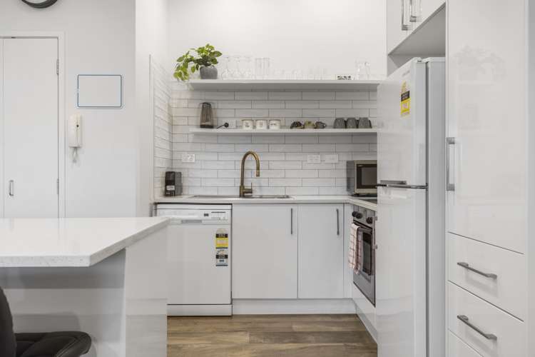 505/26 Morningside Drive Morningside_7