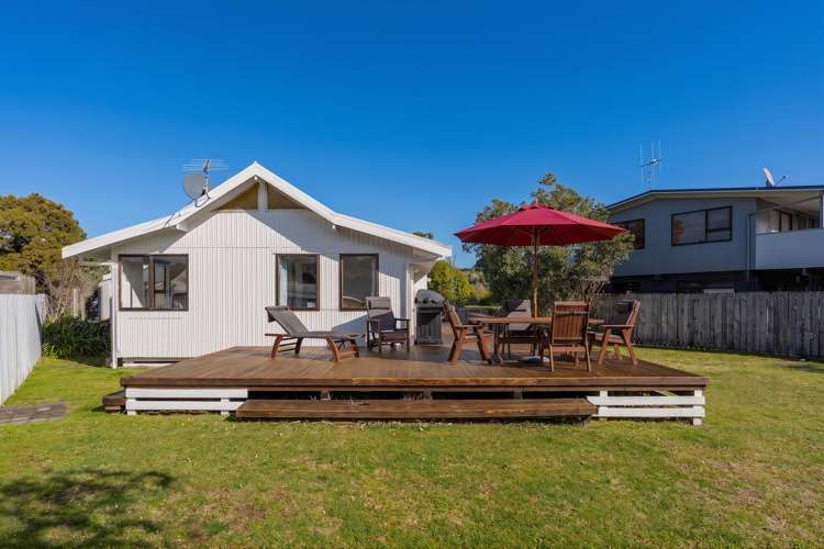 64 Oyster Drive Cooks Beach_2
