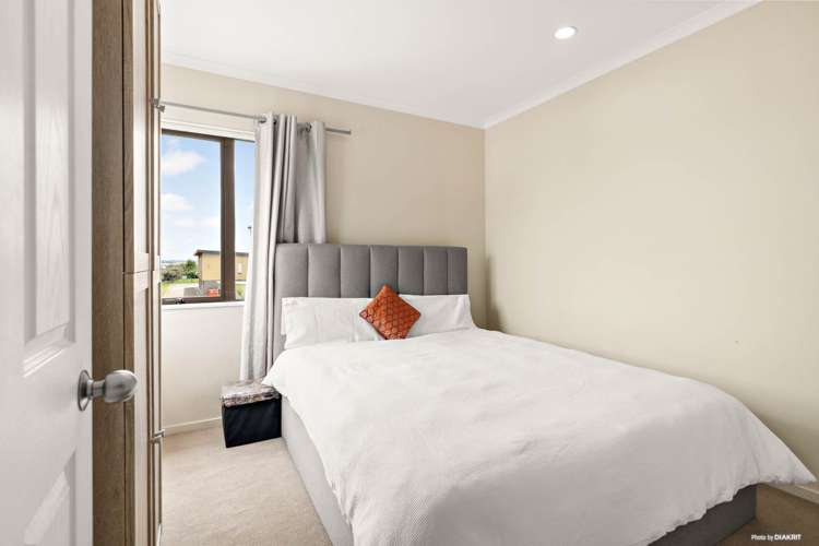 44 Maypark Crescent Flat Bush_7