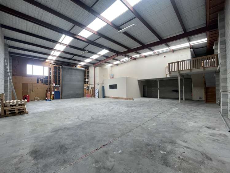 Unit A & B/5 Andromeda Crescent East Tamaki_4