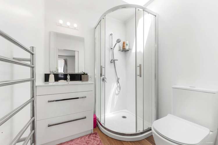 7 Roland Hill Glen Eden_9