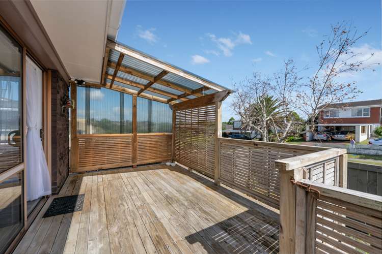 1/16 Archmillen Avenue Pakuranga Heights_5